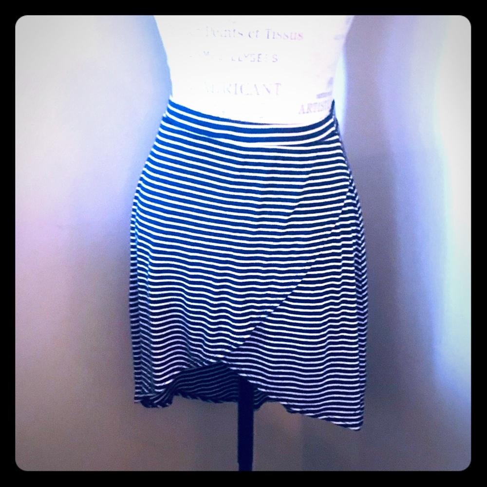 iZGirl Asymmetrical Navy & White Striped Sz L 14